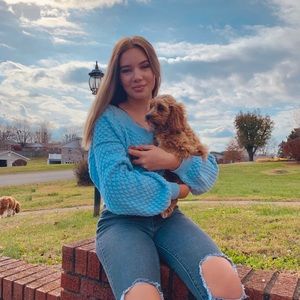 Meet your Posher, Taylor